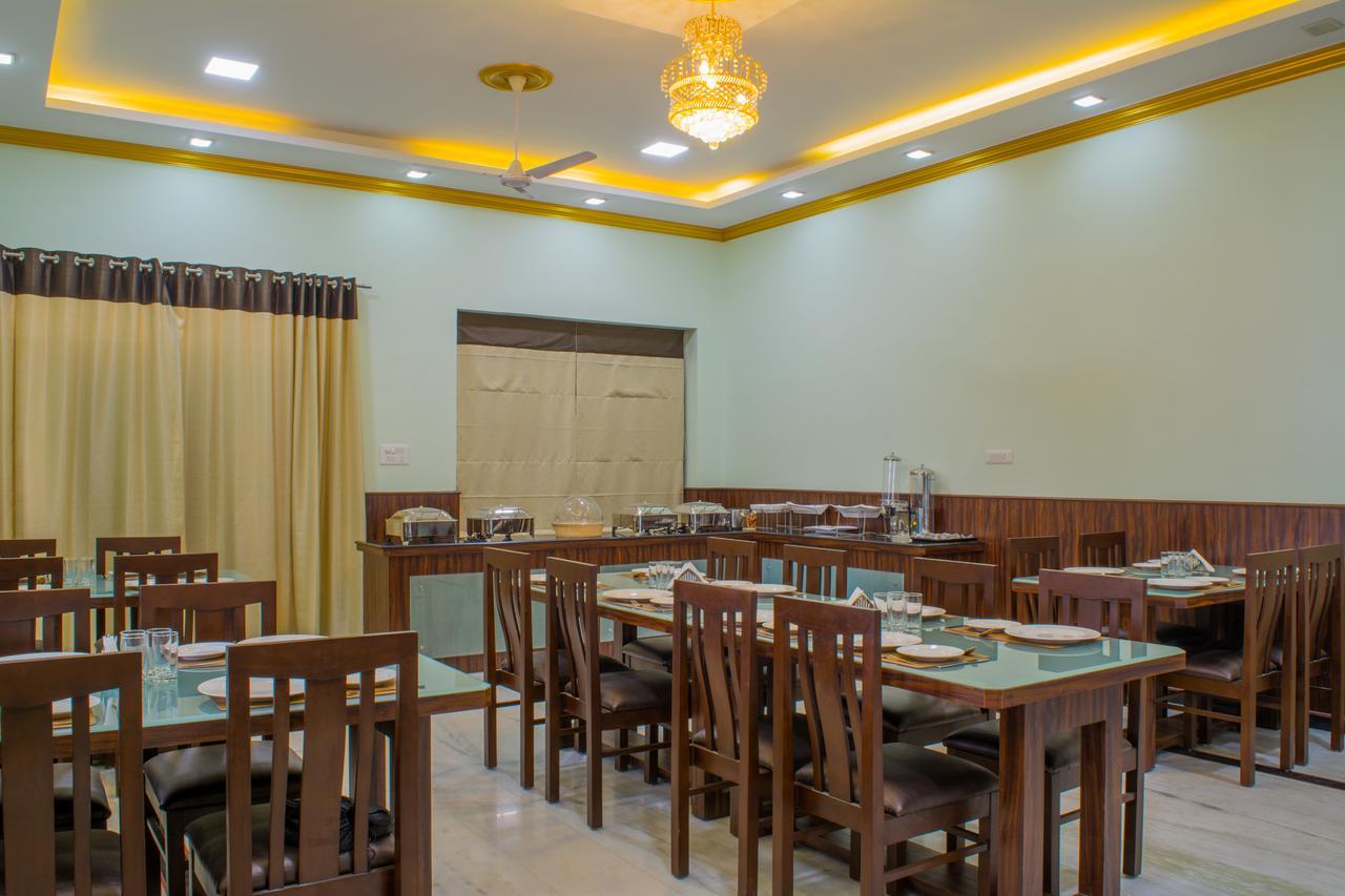 Tiger Hill Homestay อุเดเปอร์ ภายนอก รูปภาพ